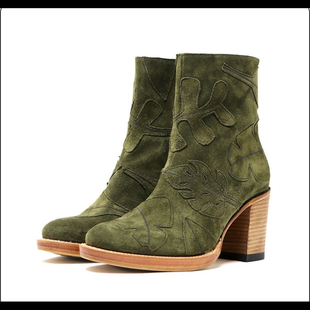 Sylven New York olive suede Monstera leaf boot originally $365 size 8 suede